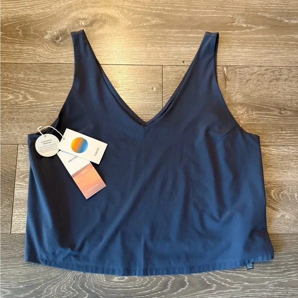 Vuori Villa Cropped Tank - Picture 5 of 6